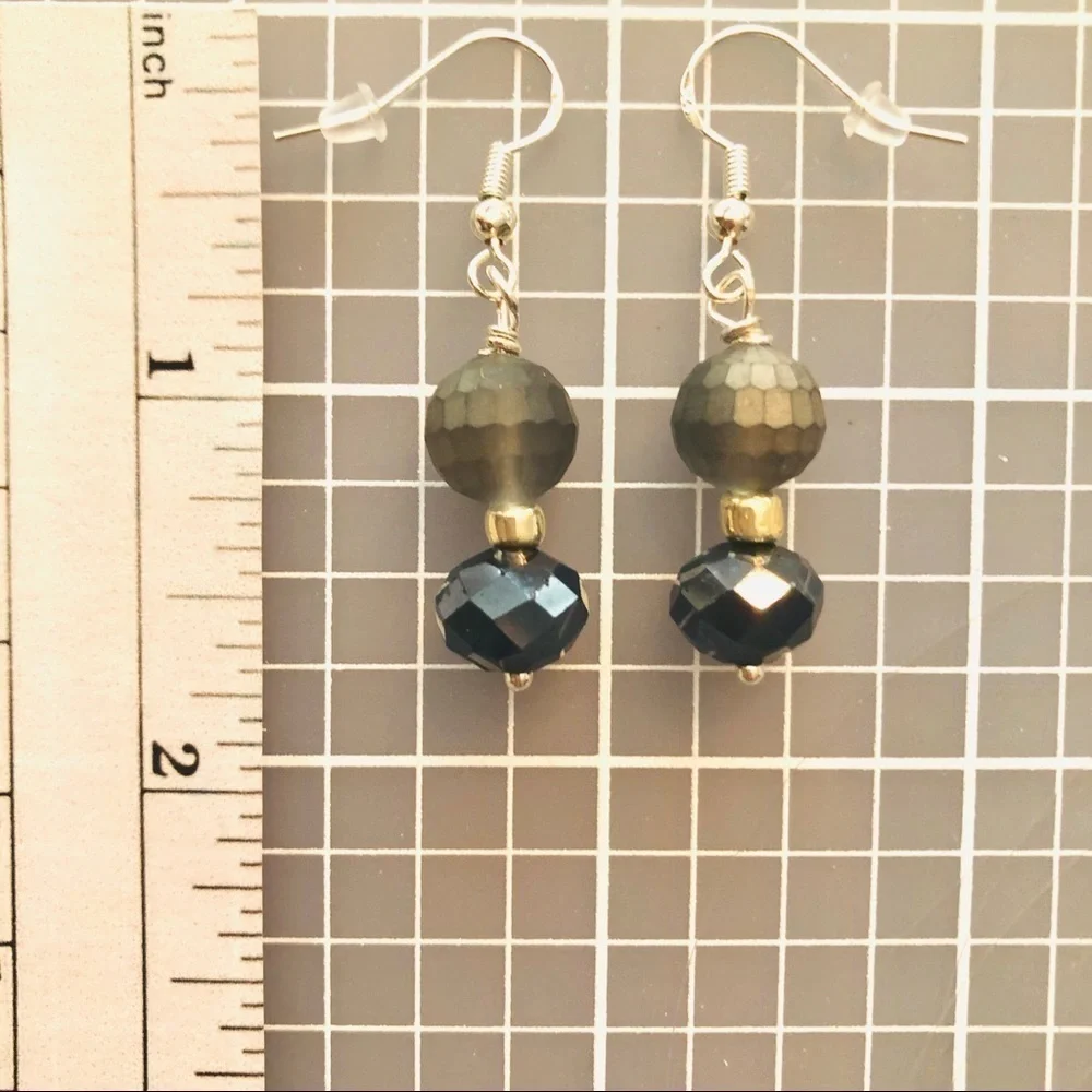 Sterling Silver Earrings Matte Grey Genuine Crystal Modern  Chic French Chic - Picture 12 of 13